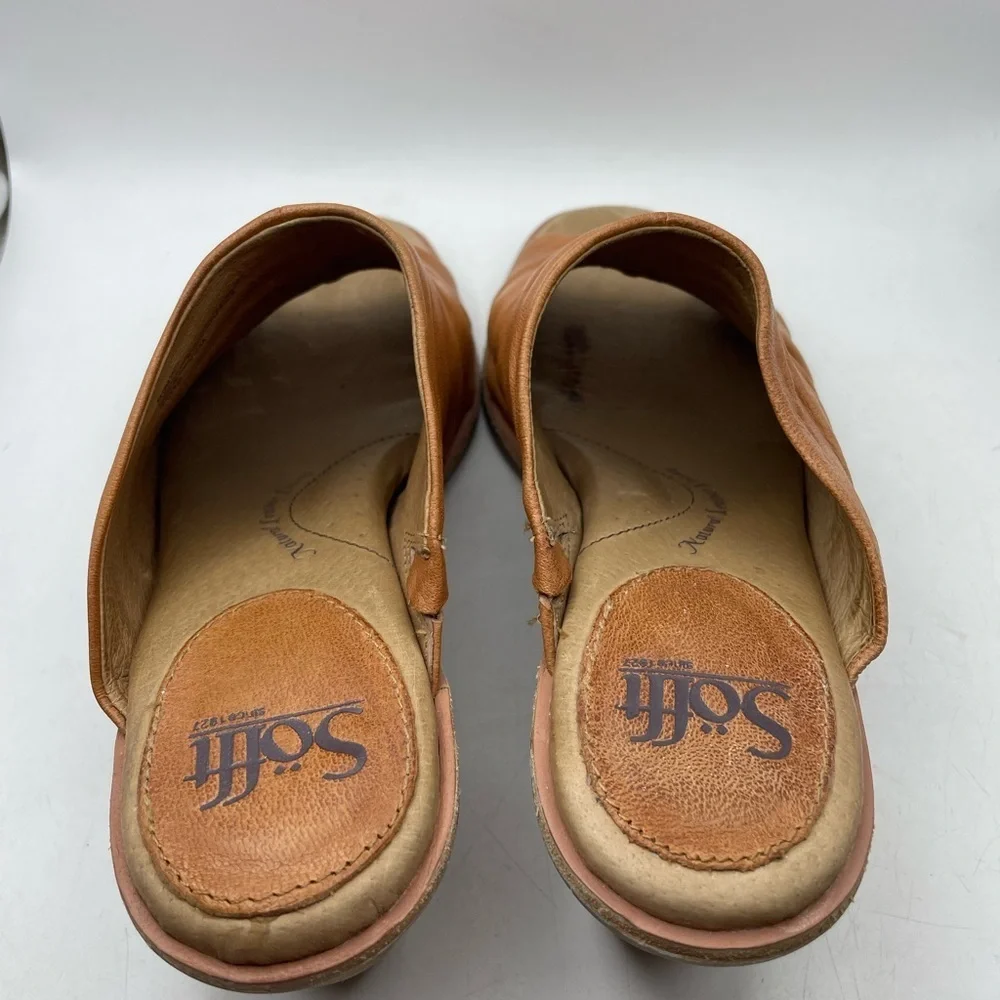 Sofft Women's Tan Leather wedges size 8